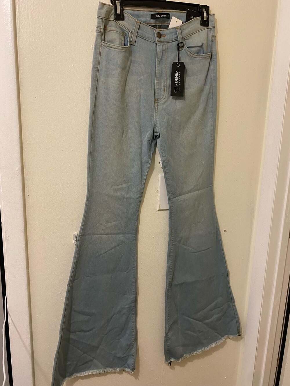 GJG Denim Classic Bell Bottom Jean in Light Blue –